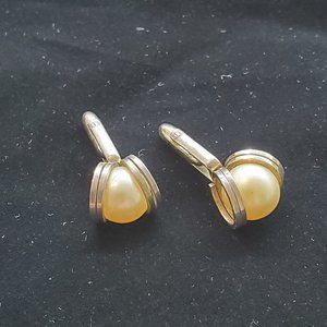 True Vintage Faux Pearl Cuff Links - image 1